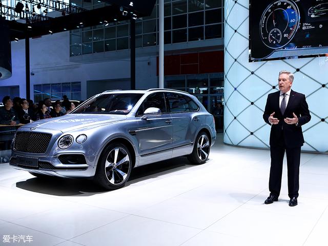2025新澳门正版免费资本车,探索澳门未来，2025新澳门正版免费资本车展望