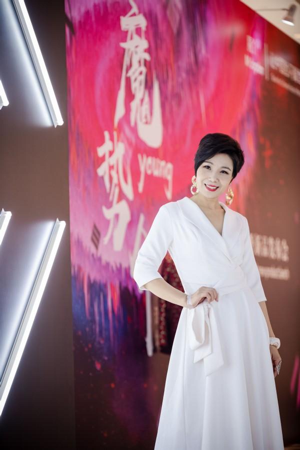 财经 第32页